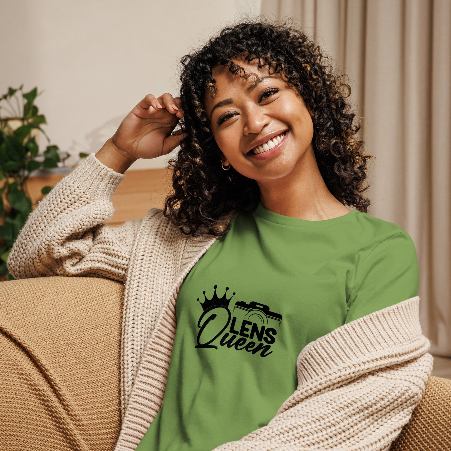 Lens Queen - Women's Relaxed T-Shirt